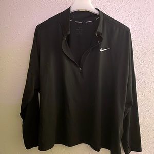 Nike running top